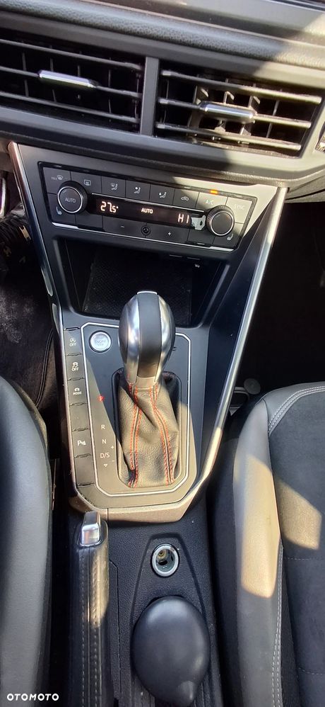 Volkswagen Polo 2.0 TSI DSG GTI - 20