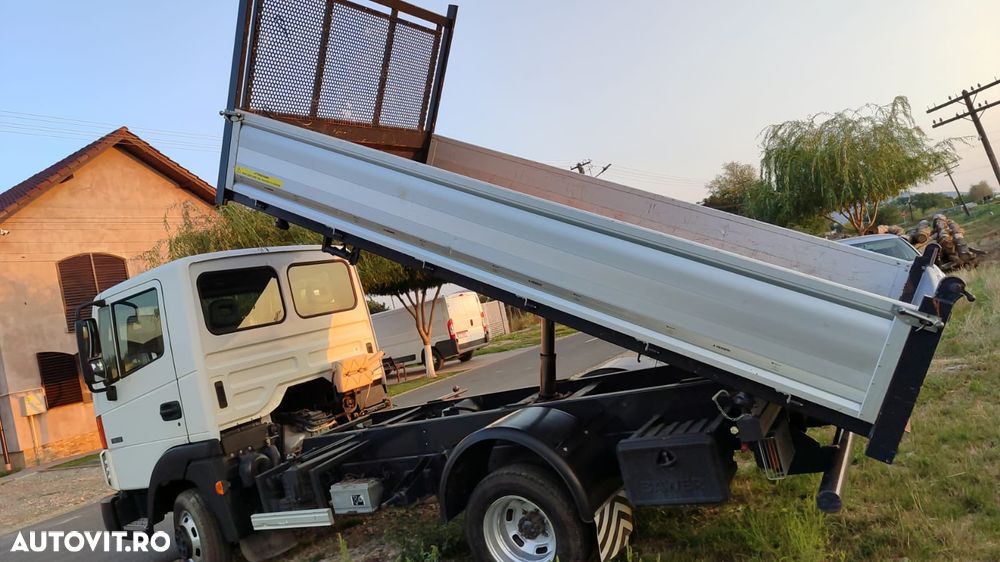 Nissan Atleon 3.5T - 4