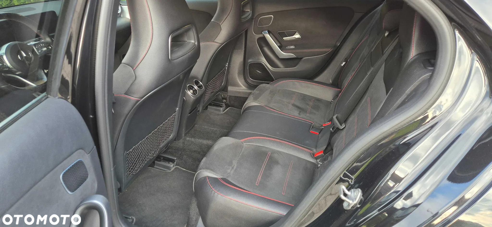 Mercedes-Benz Klasa A 220 4-Matic AMG Line 7G-DCT - 12