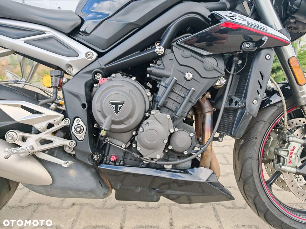 Triumph Street Triple - 10