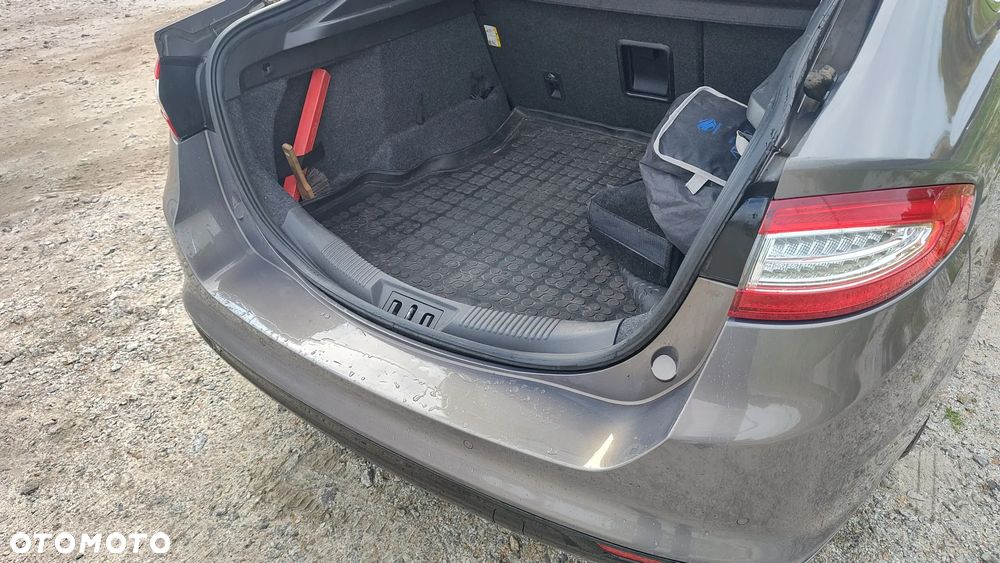 Ford Mondeo - 7