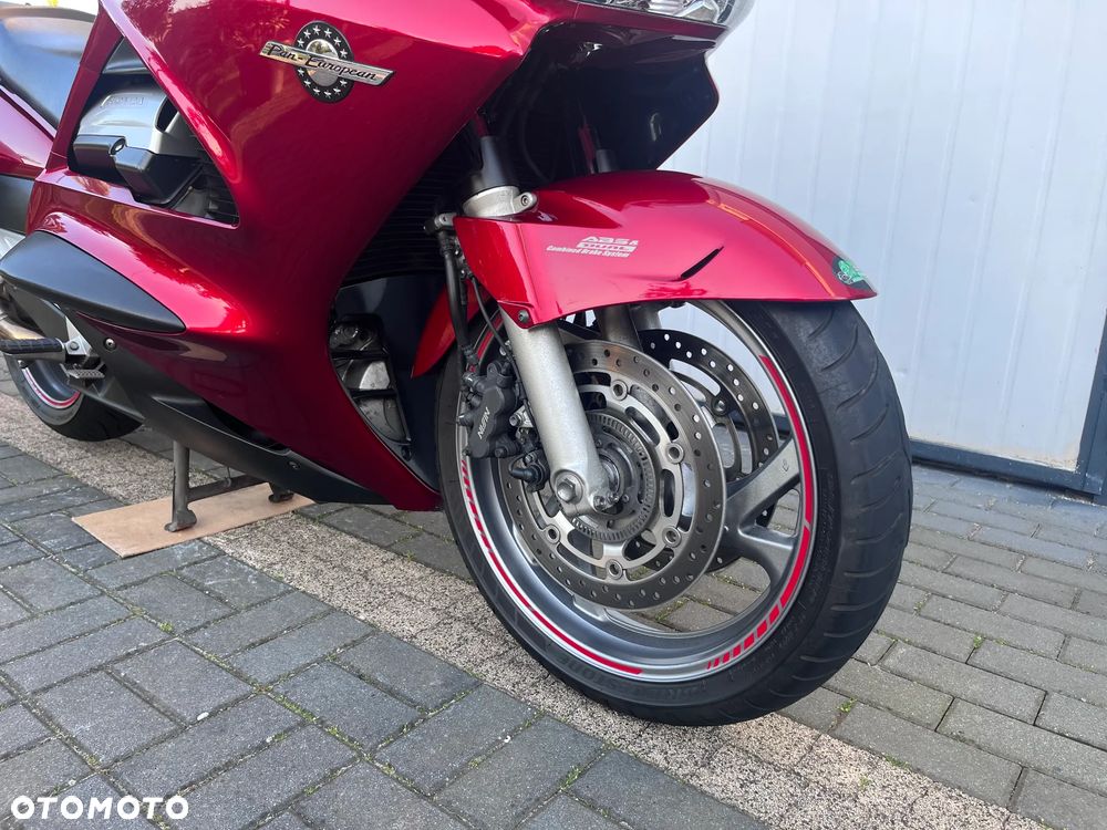 Honda ST - 24