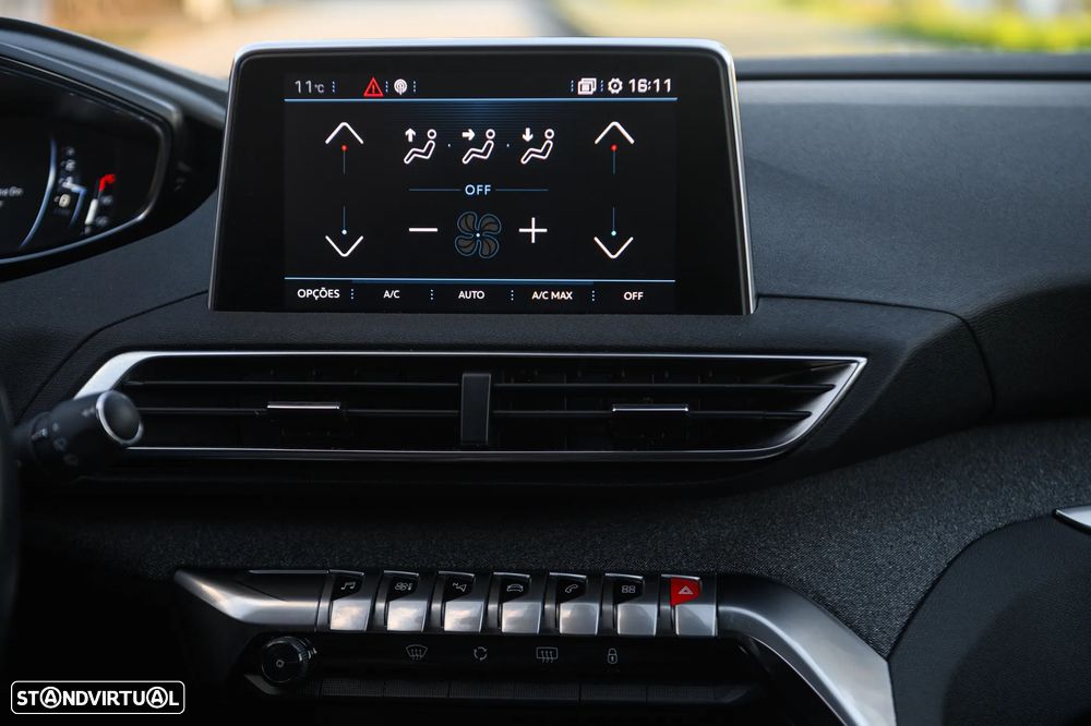 Peugeot 3008 PureTech 130 Stop & Start GPF EAT8 Allure - 33