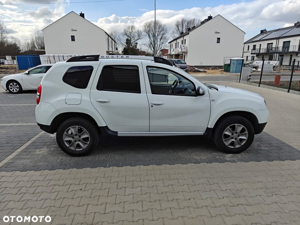 Dacia Duster 1.6 SCe Laureate S&S - 4