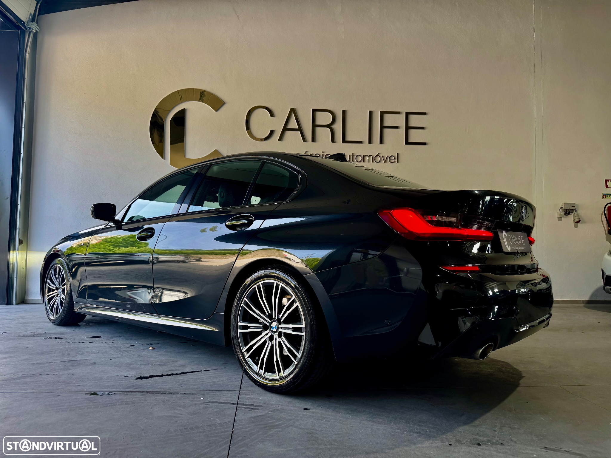 BMW 318 d Pack M Auto - 24