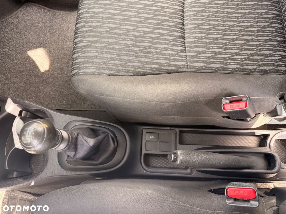Toyota Yaris 1.33 Terra - 14