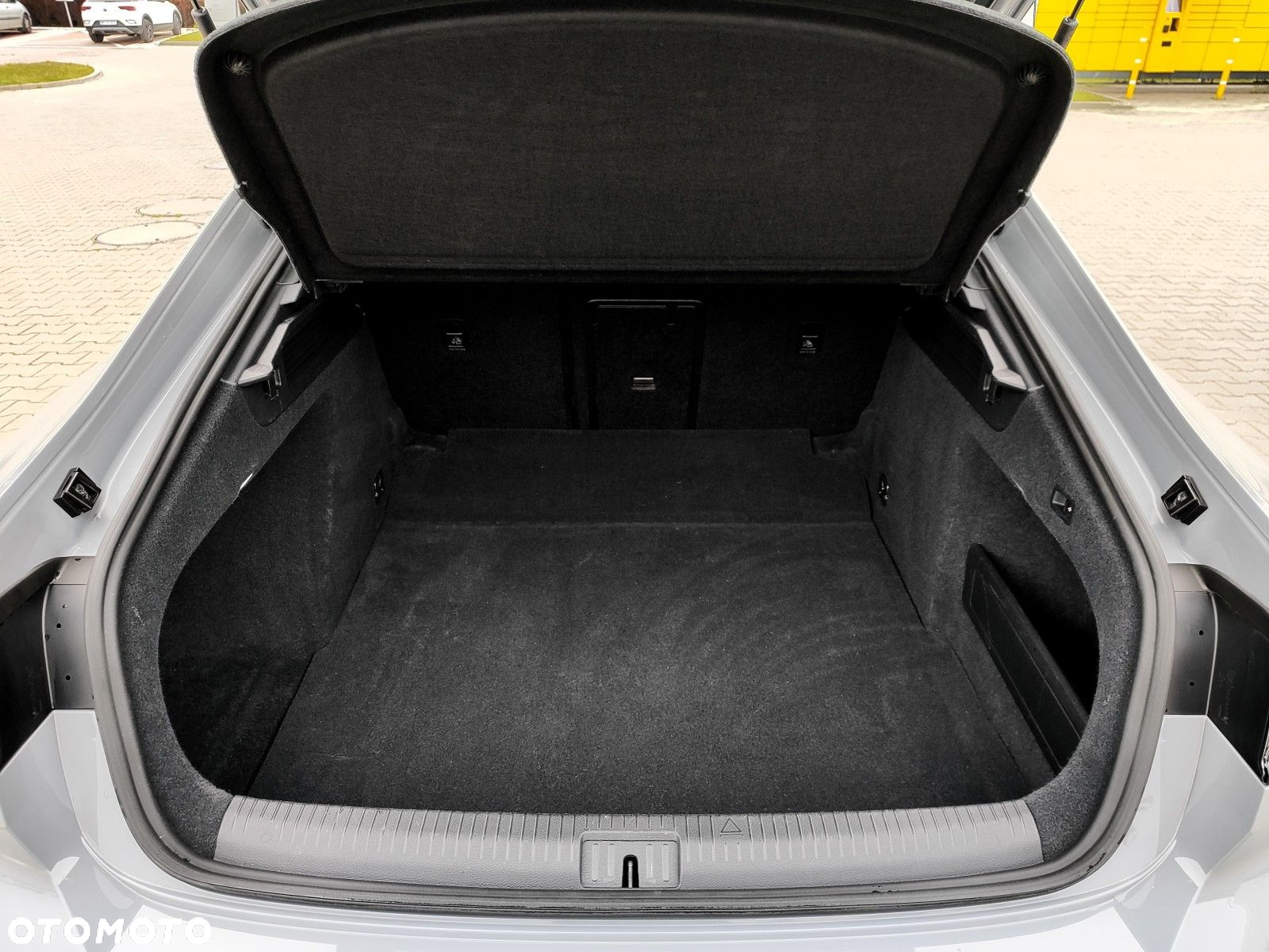 Volkswagen Arteon 2.0 TDI R-Line DSG - 38