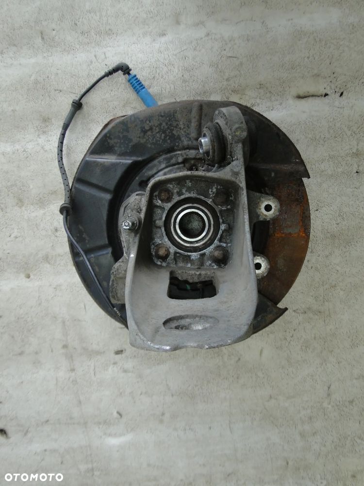 BMW X5 E53 PIASTA ZWROTNICA TARCZA LEWA TYŁ TYLNA 4.4 V8 EUROPA - 2