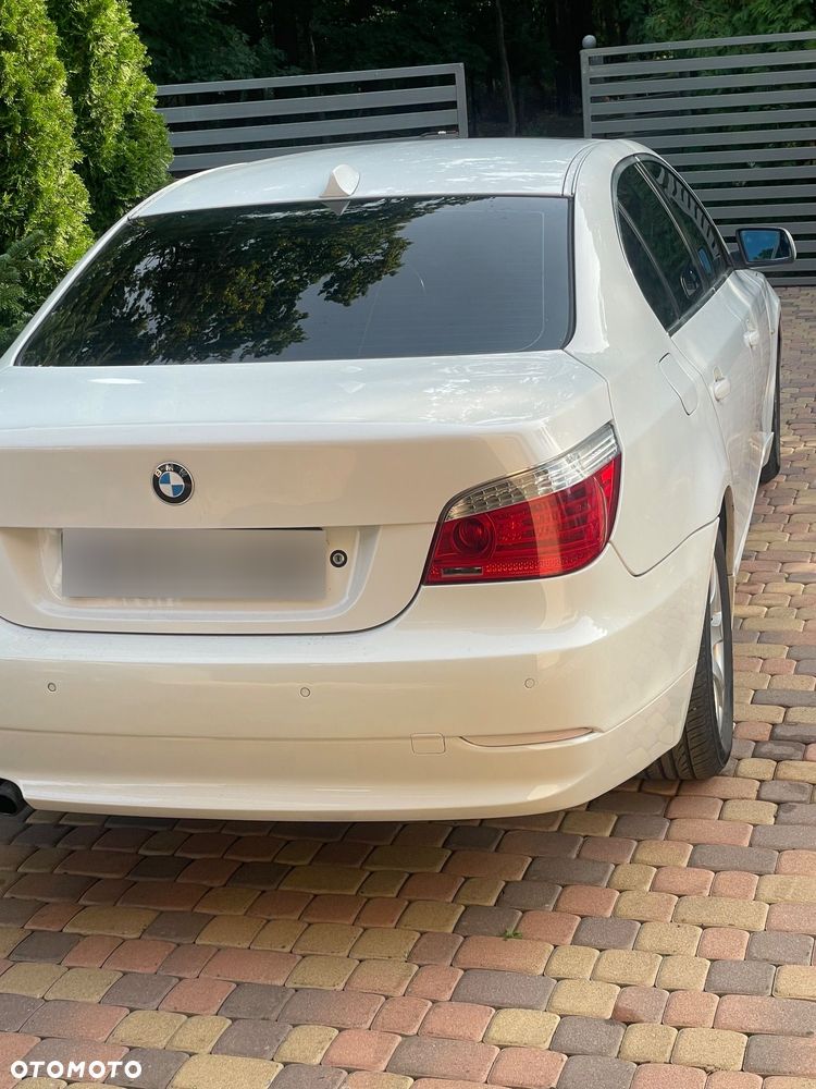 BMW Seria 5 523i - 4