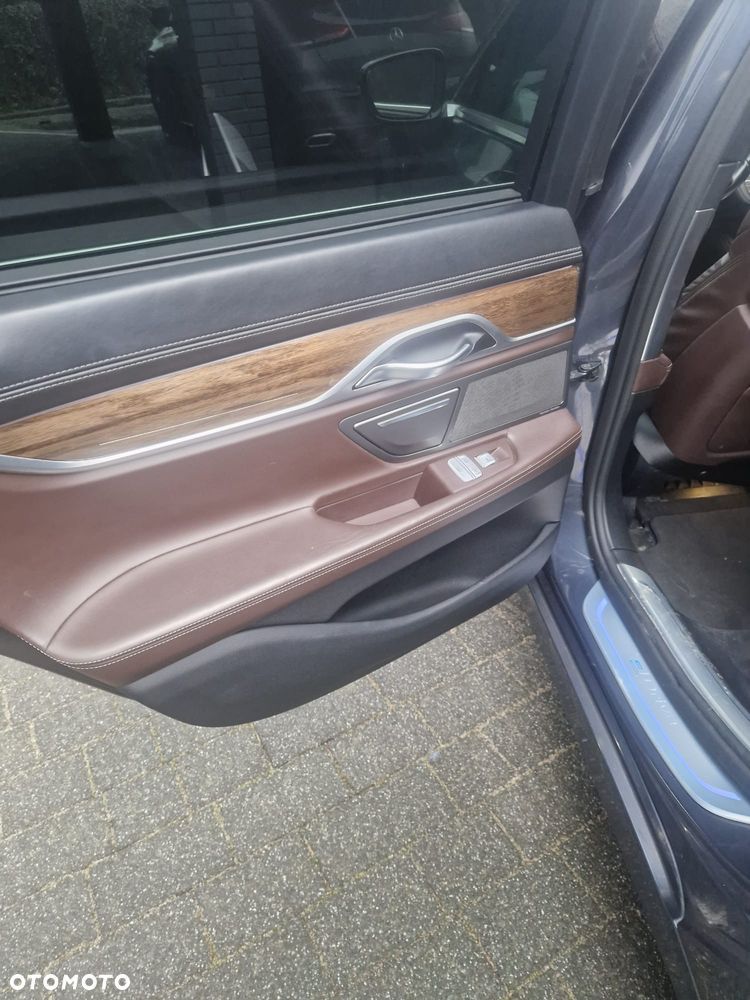 BMW Seria 7 - 9