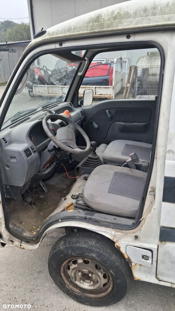 Na części Subaru Libero III E12 4x4 silnik 1.2 skrzynia maska zderzak drzwi klapa szyba fotel - 9