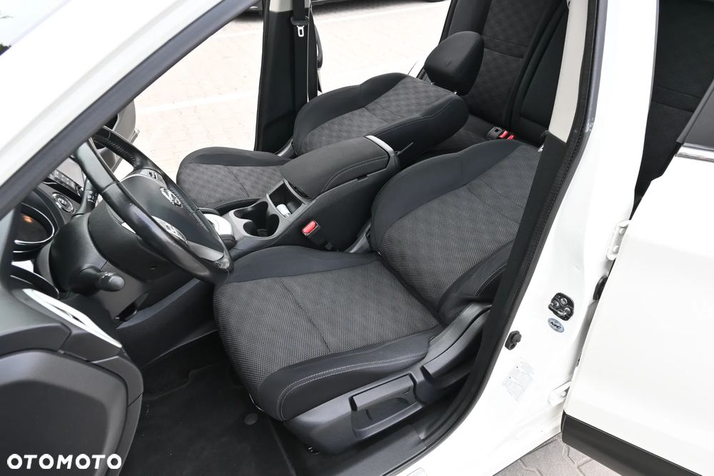 Nissan Qashqai 1.2 DIG-T Xtronic TEKNA - 26