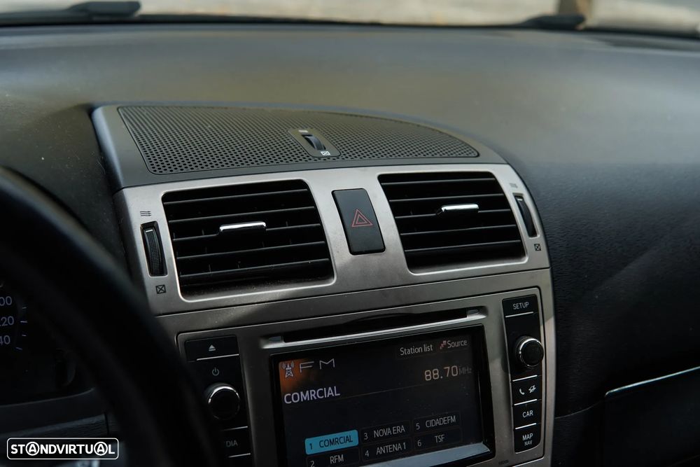 Toyota Avensis SW - 41
