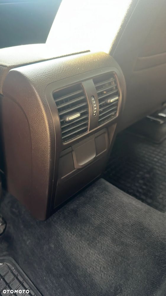 Volkswagen Passat 2.0 TDI Comfortline DSG - 22