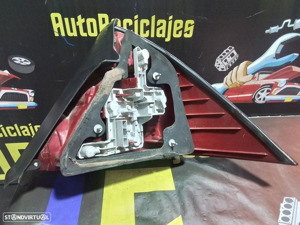 FAROLIM TRASEIRO ESQUERDO FORD MONDEO III 2000 - 1