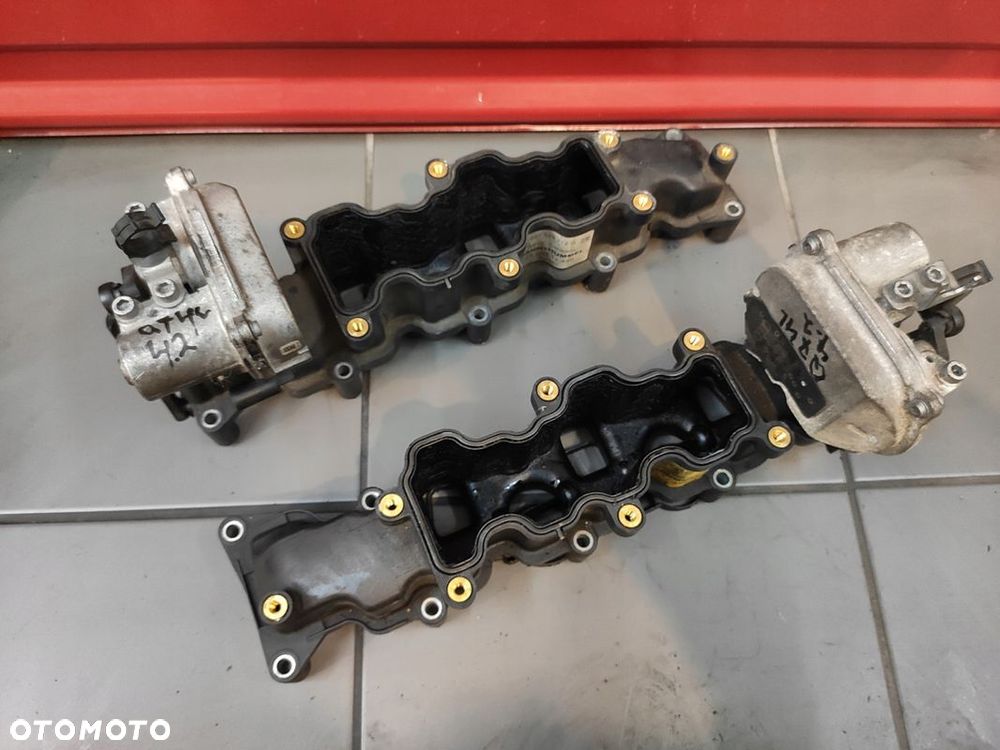 AUDI Q7 4L 4.2 TDI KOLEKTOR SSĄCY PRAWY KLAPKI NASTAWNIK ORYG 057129712G - 1