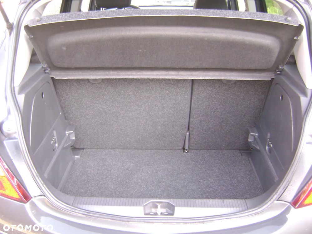 Opel Corsa - 11