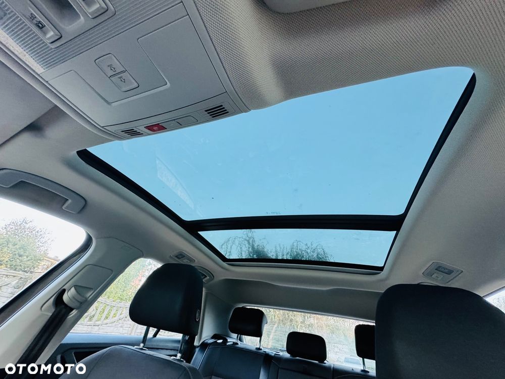 Volkswagen T-Roc - 27