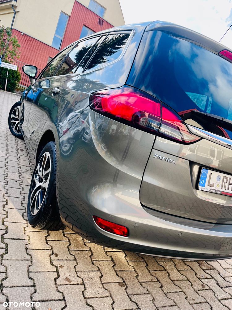 Opel Zafira - 12