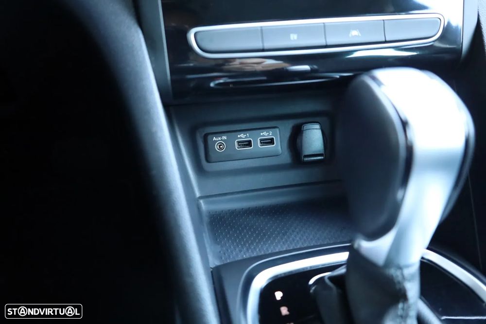Renault Mégane Sport Tourer 1.6 E-Tech Plug-In Hybrid Equilibre - 22