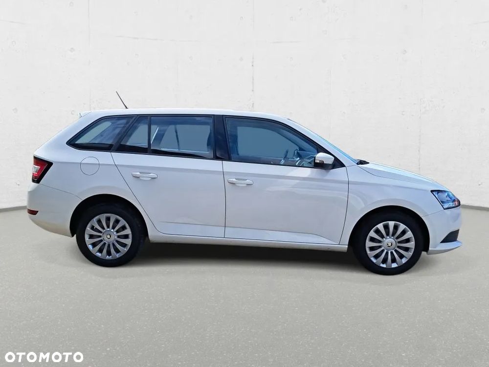 Skoda Fabia 1.0 TSI Ambition - 4