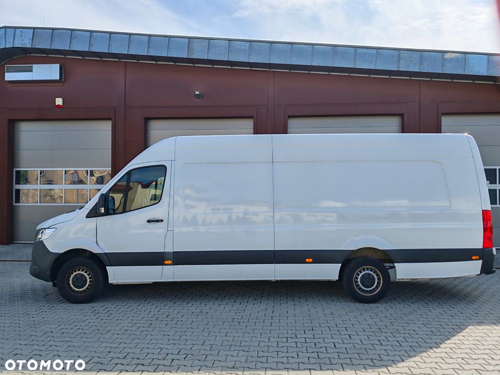 Mercedes-Benz Sprinter - 14