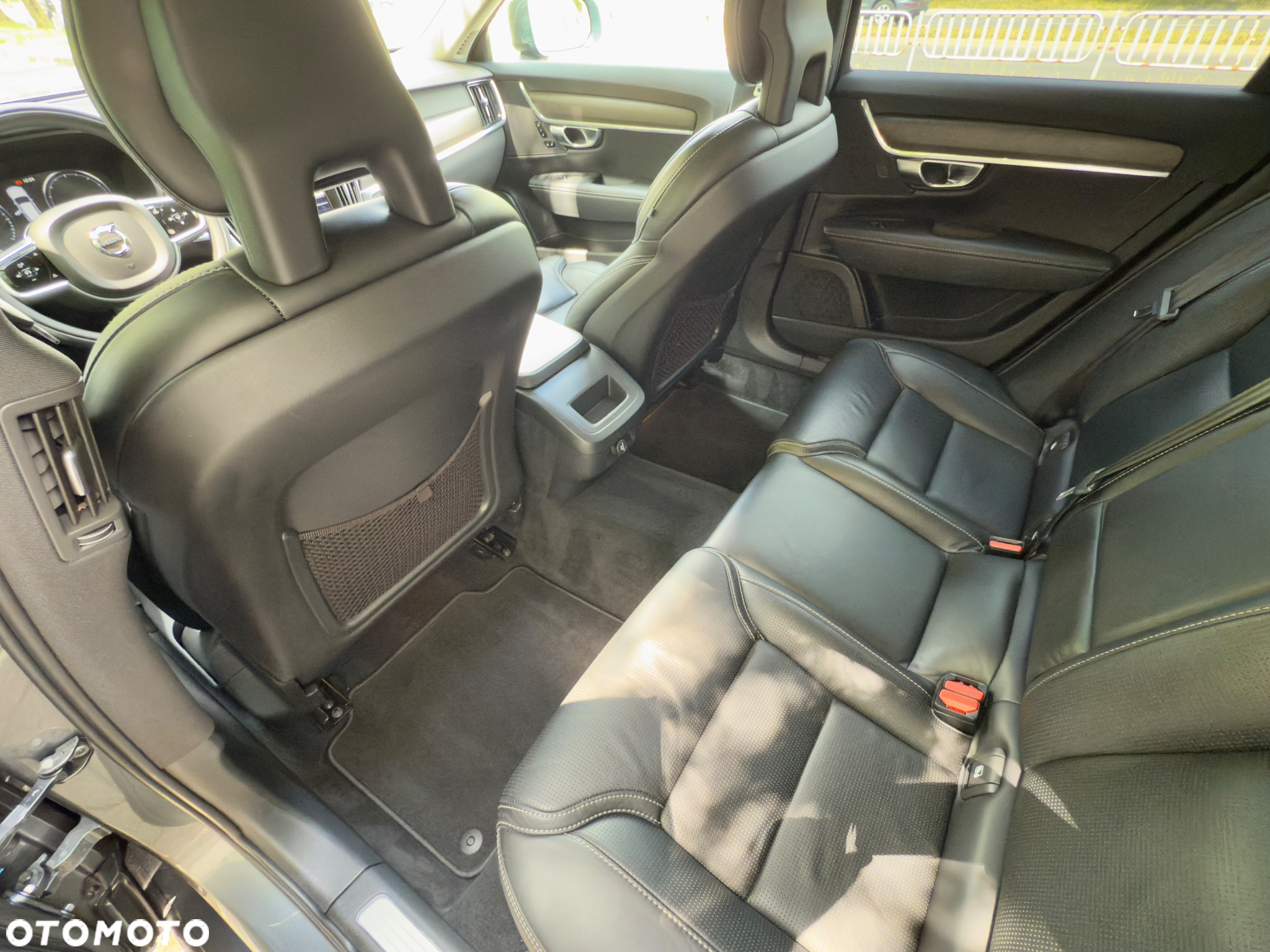 Volvo V90 D5 AWD Geartronic Inscription - 22