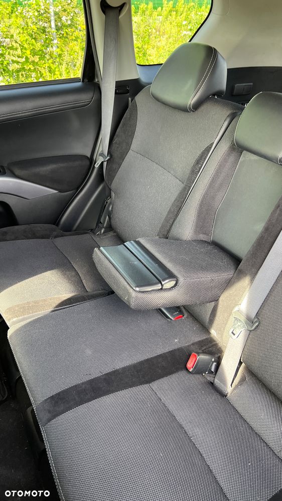 Mitsubishi Outlander 2.0 Invite 2WD EU5 - 19