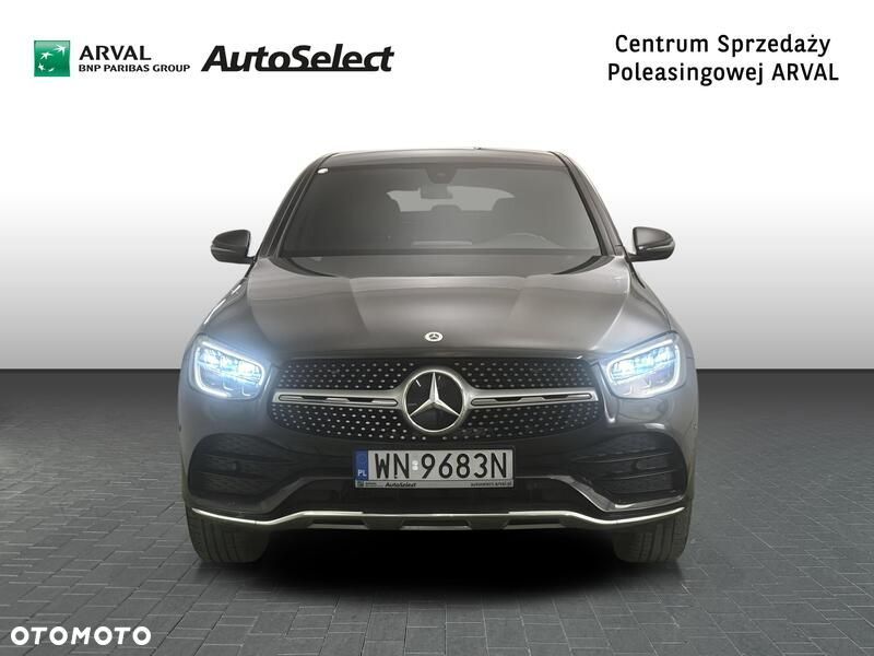 Mercedes-Benz GLC 300 e 4-Matic - 9