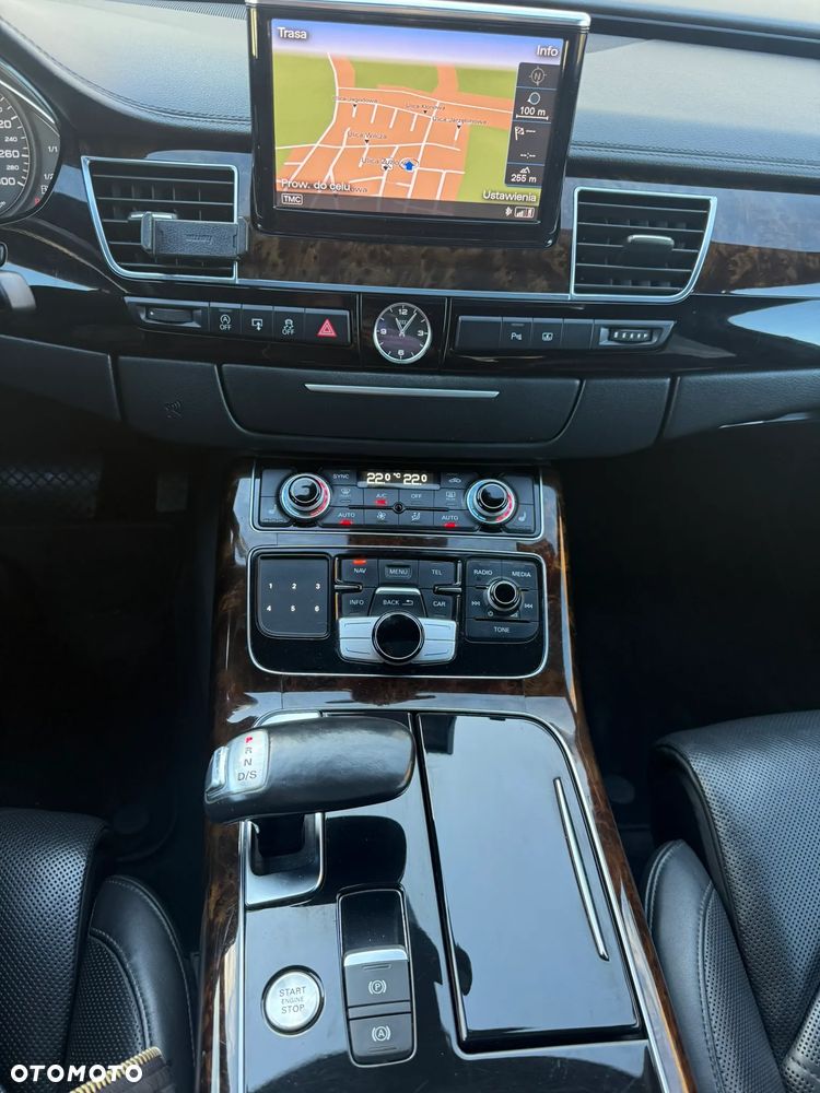 Audi A8 3.0 TDI L Quattro - 38