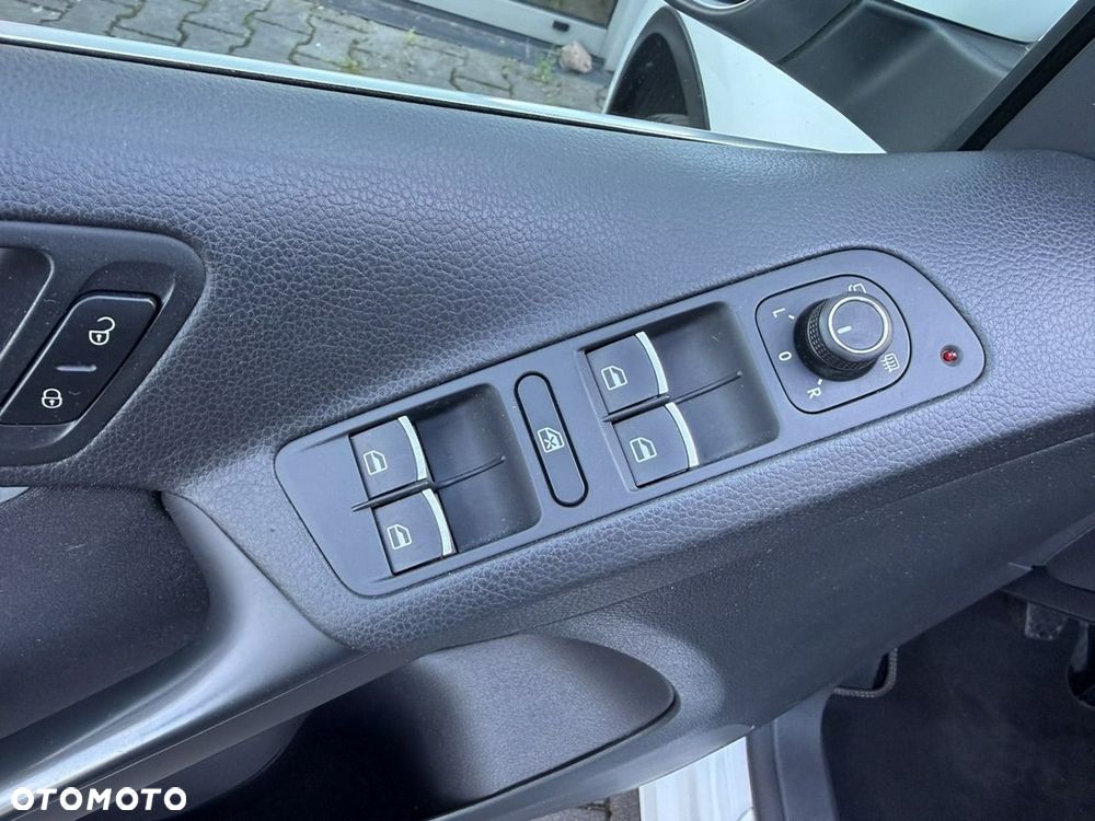 Volkswagen Tiguan 2.0 TDI DPF BlueMotion Technology Lounge Sport & Style - 31