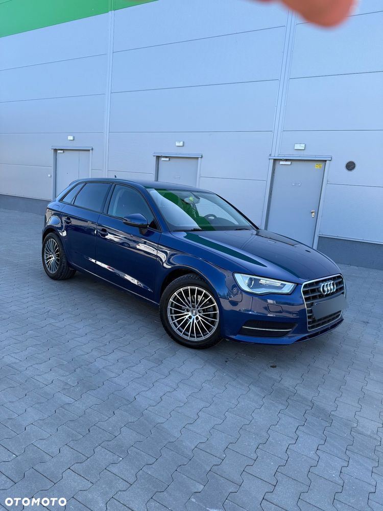 Audi A3 Sportback 2.0 TDI Ambiente - 1