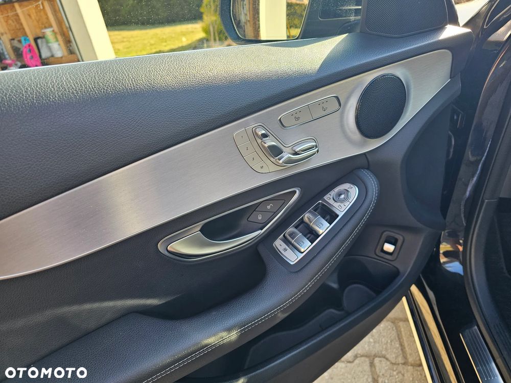 Mercedes-Benz Klasa C 300 d 4MATIC 9G-TRONIC - 5