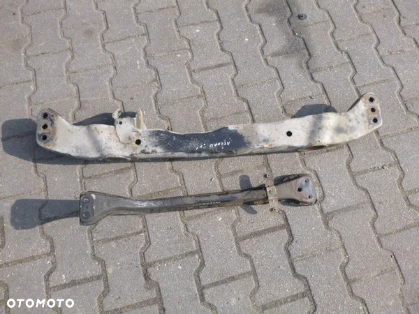 SANKI PRZÓD PRZEDNIE BELKA POD CHŁODNICĘ HONDA ACCORD V 2.0 TD 93-98
