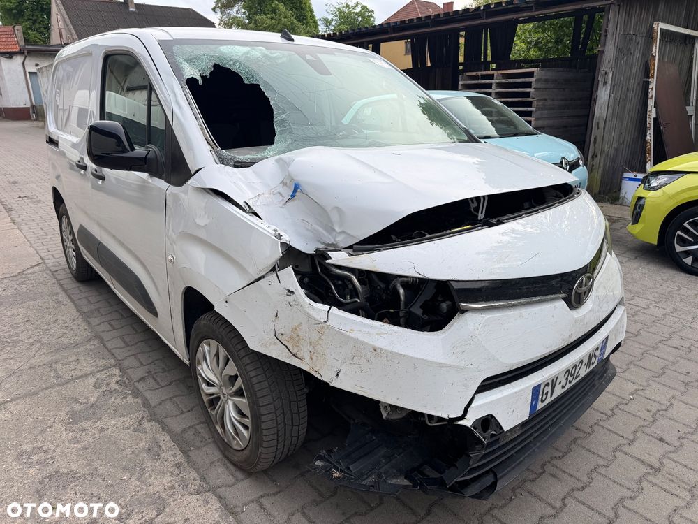 Toyota PROACE CITY ASYSTENT PASA RUCHU, KAMERA COFANIA, KLIMATYZACJA NAWIGACJA TEMPOMAT - 20