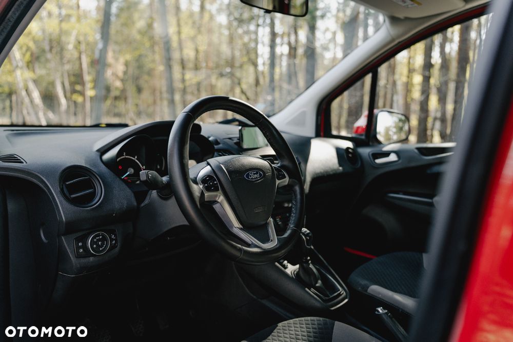 Ford Tourneo Courier 1.5 TDCi Trend - 40