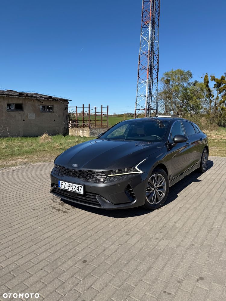Kia K5 - 1