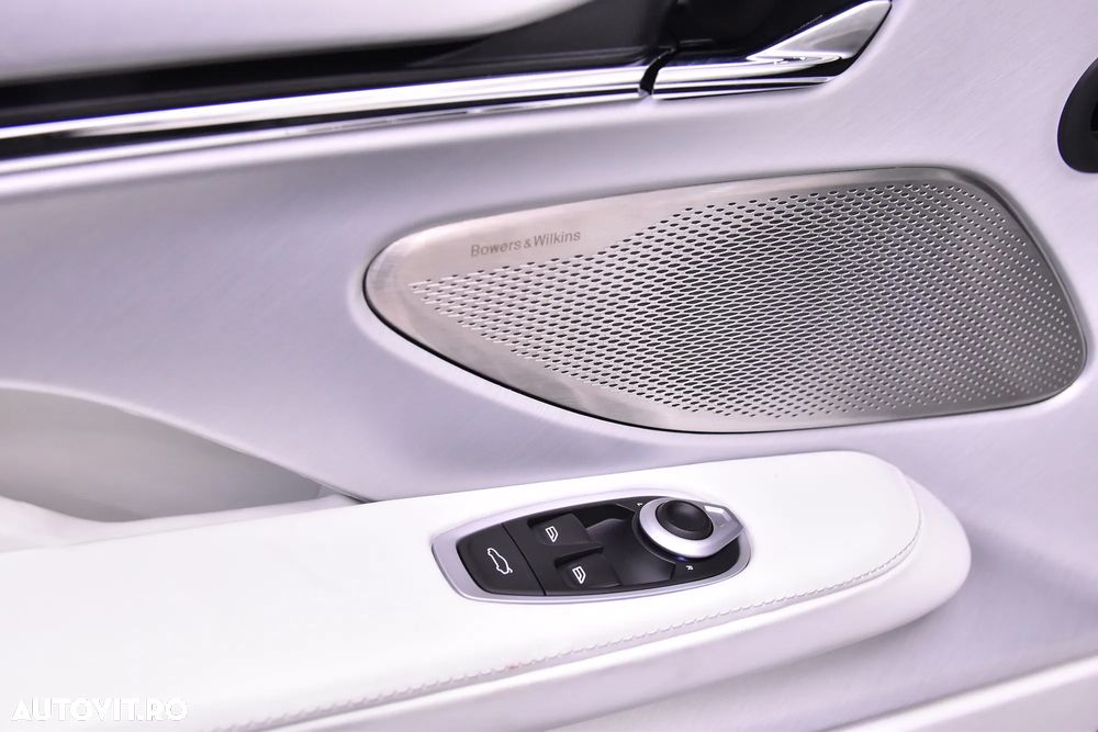 Aston Martin DB12 Volante - 22