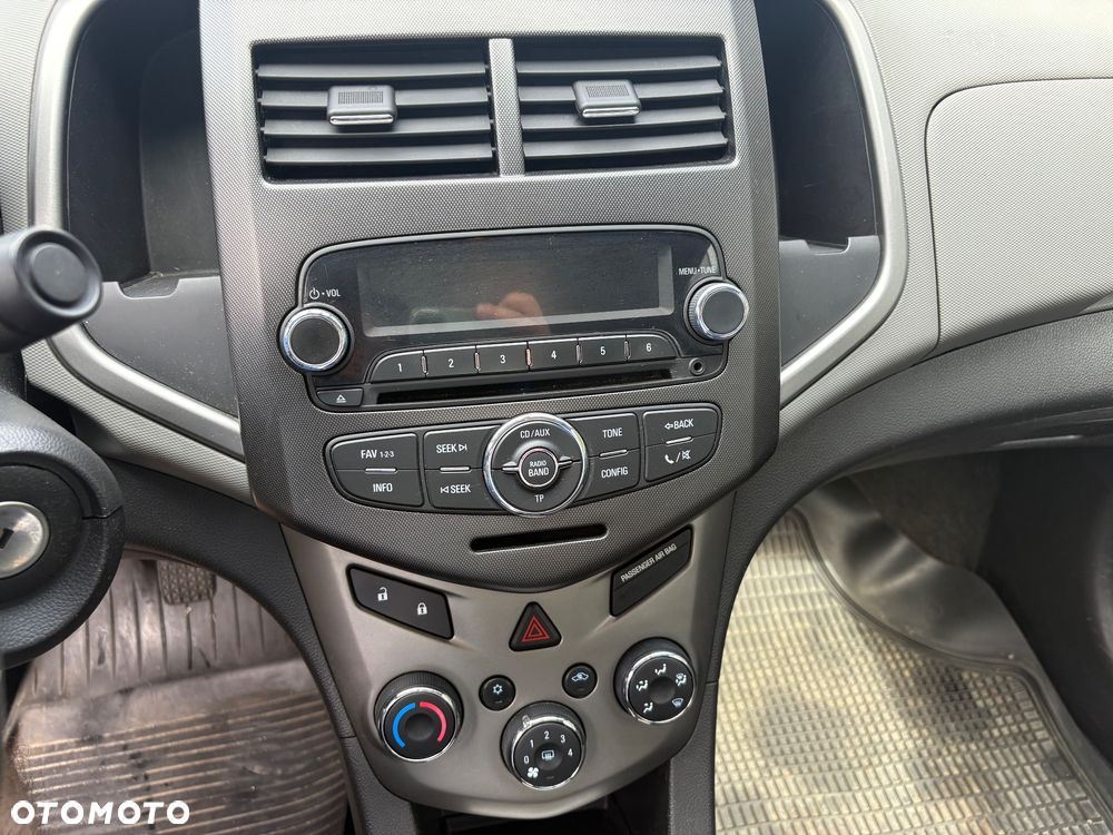 Chevrolet Aveo 1.4 16V LS EU5 - 11