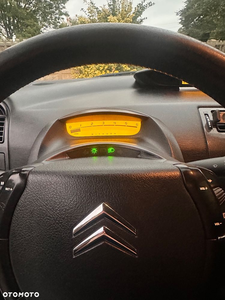 Citroën C4 1.6 HDi Impress - 19