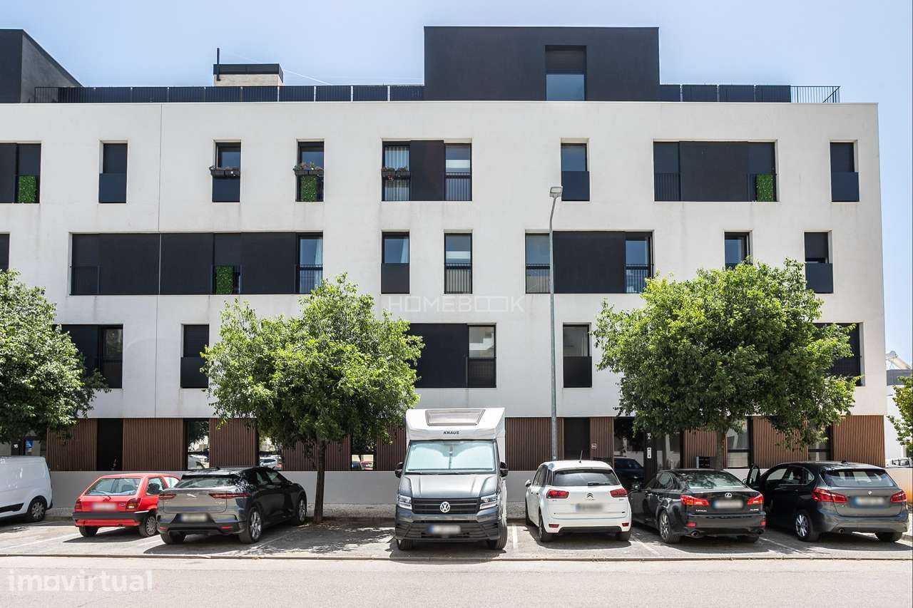 Apartamento Novo T2 - Último andar - Piscina Rooftop e Garagem - Grande imagem: 2/38