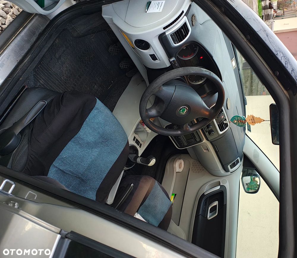 Skoda Fabia 1.2 12V Ambiente - 6