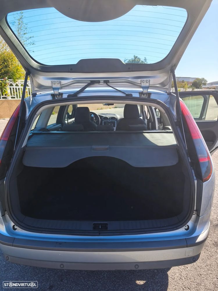 Ford Focus SW 1.6 TDCi Sport - 12