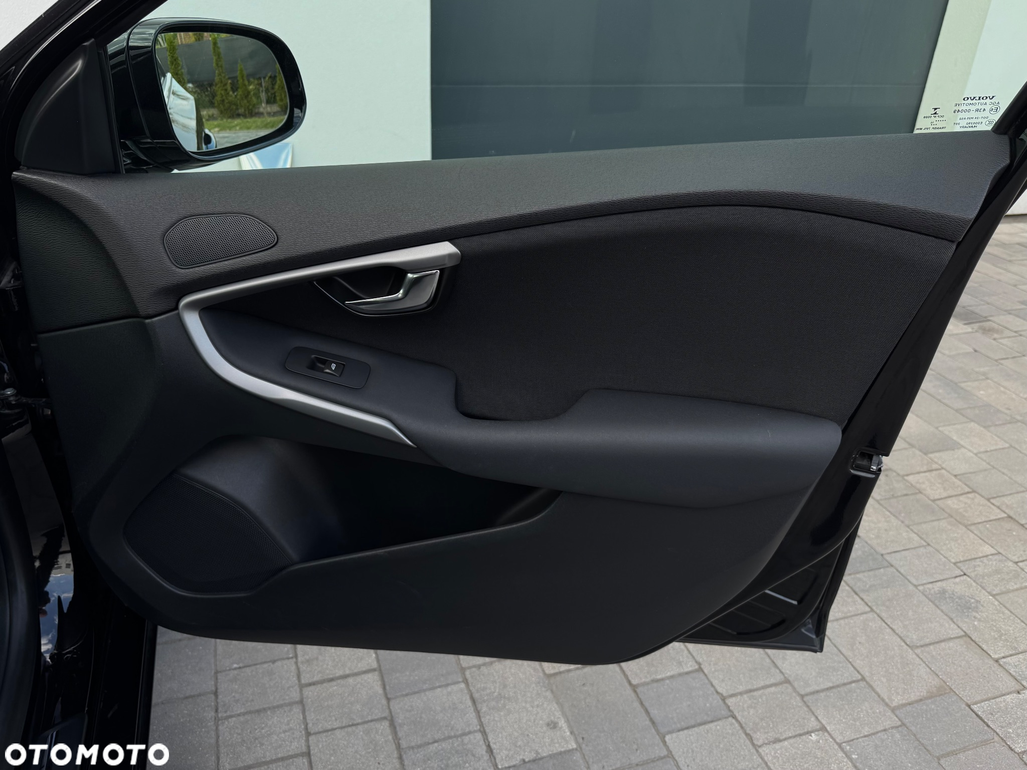Volvo V40 T4 Powershift R Design - 29