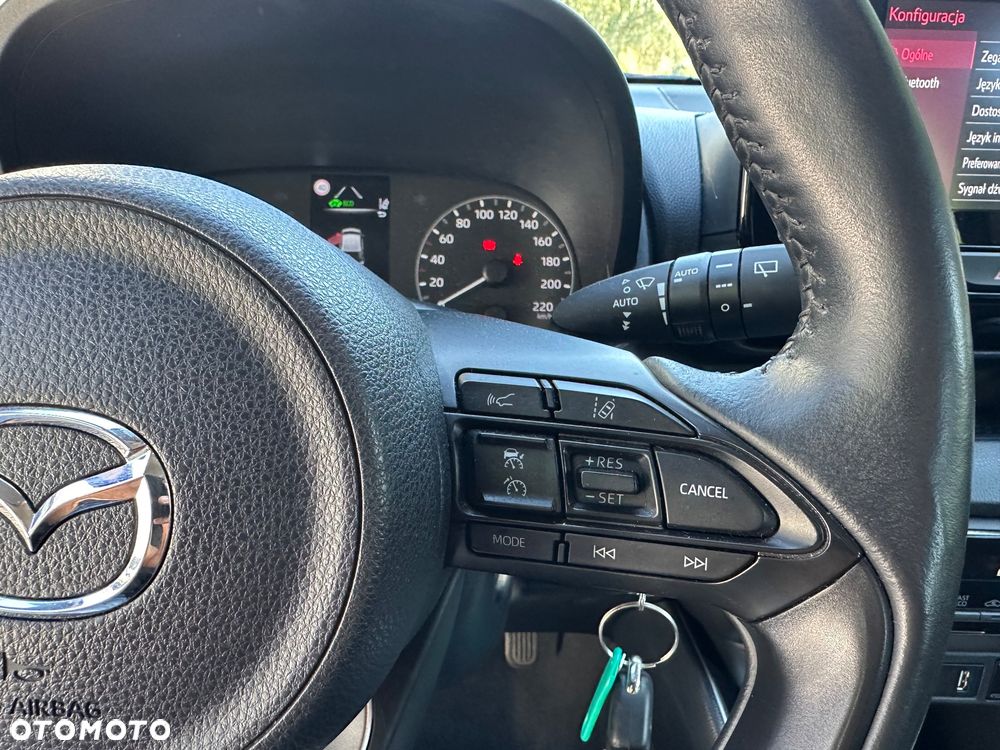 Mazda 2 Hybrid - 16