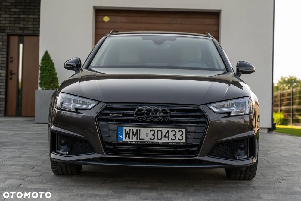 Audi A4 Avant 40 TDI Quattro S tronic - 5