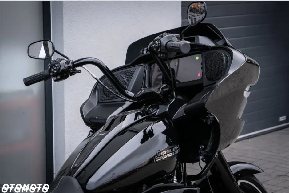 Harley-Davidson Touring Road Glide - 37