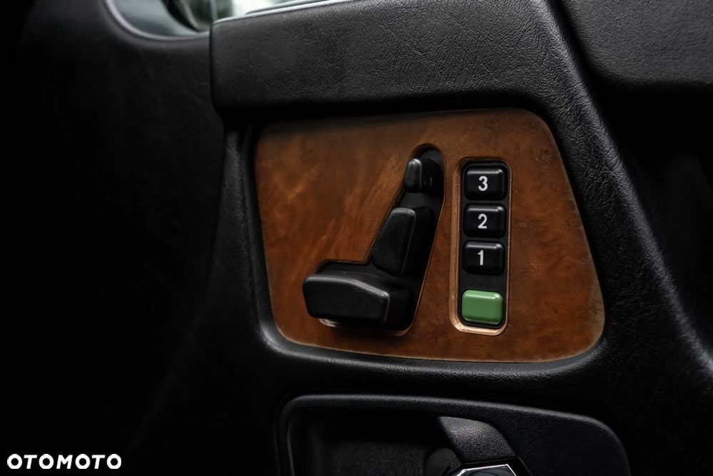 Mercedes-Benz Klasa G 500 Automatik Grand Edition - 21