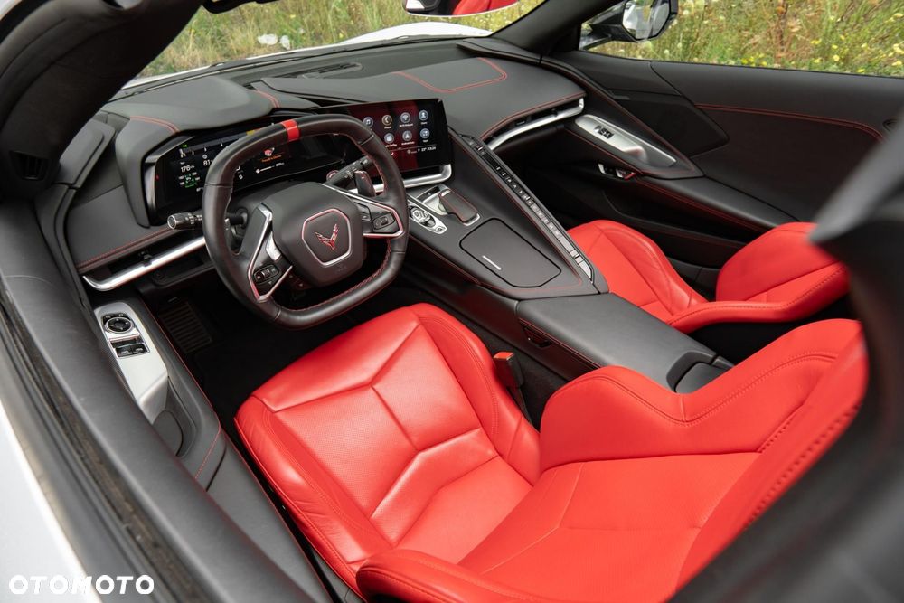 Chevrolet Corvette - 12