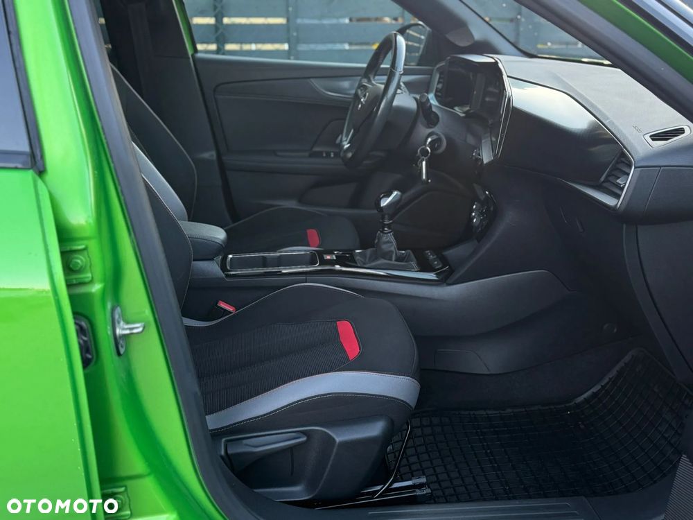 Opel Mokka 1.2 T GS Line S&S - 13